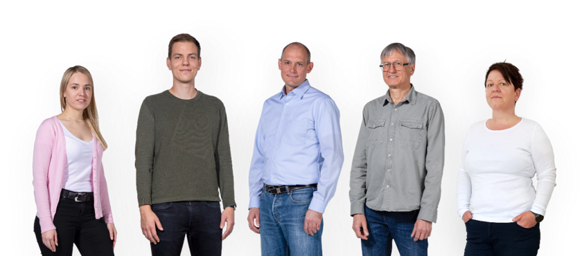 The project team (from left): Carolin Kinzel M.Sc., Julian Michel M.A., Dr. Elmar Ludwig, Prof. Dr. Harald Mehlich (project management) and nursing expert Ramona Waterkotte B.A.. (Photo: Neu-Ulm University of Applied Sciences) (opens enlarged image) The project team (from left): Carolin Kinzel M.Sc., Julian Michel M.A., Dr. Elmar Ludwig, Prof. Dr. Harald Mehlich (project management) and nursing expert Ramona Waterkotte B.A.. (Photo: Neu-Ulm University of Applied Sciences) (opens enlarged image)