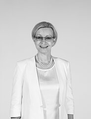 Professorin Dr. Julia Kormann