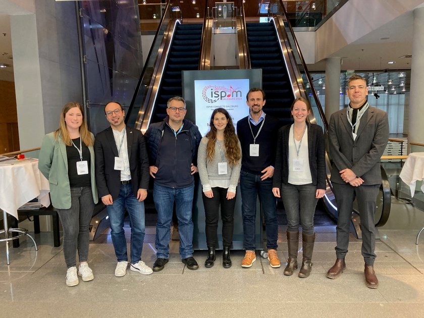 (opens enlarged image) Group picture of the HNU participants at the ISPIM conference (opens enlarged image)