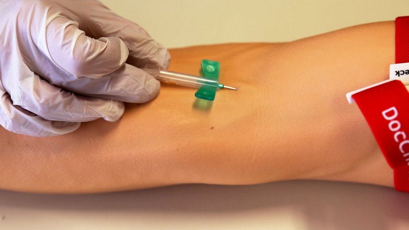 Blutentnahmeübung im Surgical DOCLab