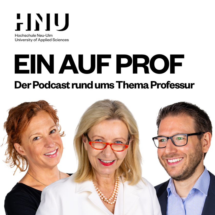 [Translate to English:] Coverbild des Podcasts mit zwei Professorinnen und einem Professor. (opens enlarged image)