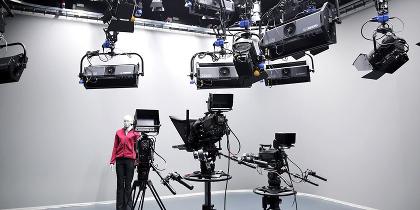 Ein professionelles Studio mit vielen Kameras
