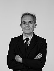 Professor Dr. Patrick Da-Cruz