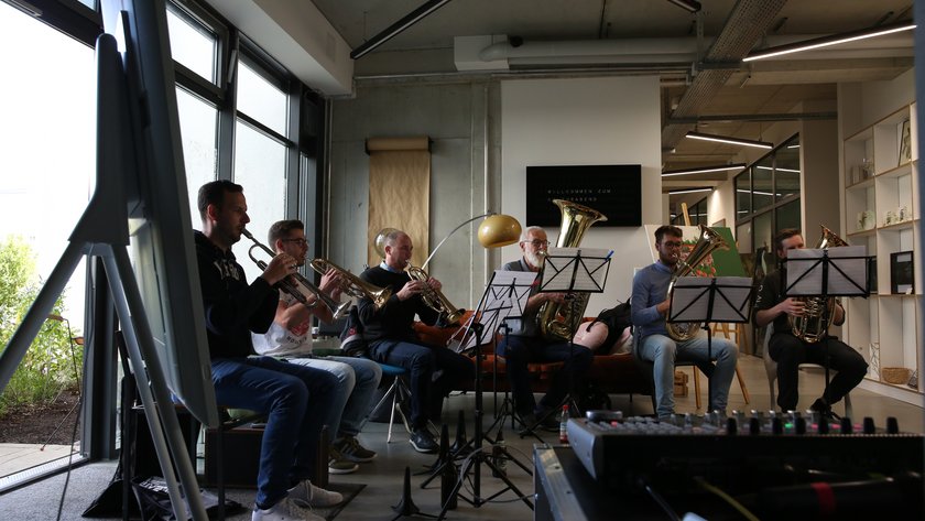 [Translate to English:] Brassband "Kleine Westerstetter Besetzung". (opens enlarged image)