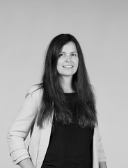 Dr. rer. pol. Adeline Frenzel-Piasentin